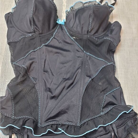 Y2K MORBID THREADS Bustier - Picture 4 of 10